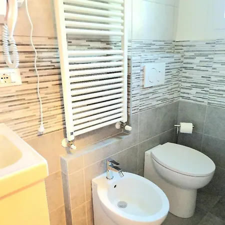 Casa de hóspedes Maggiore 4*